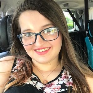 Meet your Posher, Veronica